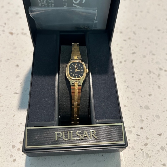 Vintage Pulsar Ladies Watch